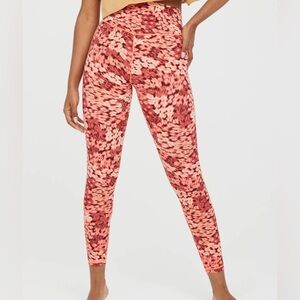 Women’s OFFLINE By Aerie Real Me XTRA Hold Up! 7/8 Leggings Size Small